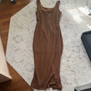 Chic Brown Textured Midi Dress